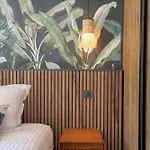 Chic Piscine, Jardin Et Parking, 3 * Lyon