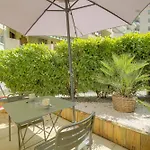 Chic Piscine, Jardin Et Parking, 3 Apartament