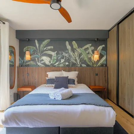 Chic Piscine, Jardin Et Parking, 3 Apartment