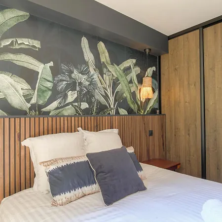 Chic Piscine, Jardin Et Parking, 3 Apartment