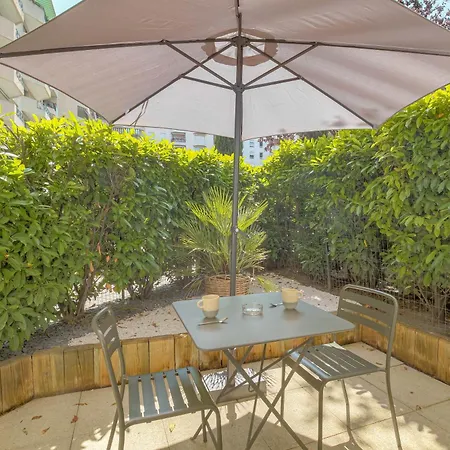 Chic Piscine, Jardin Et Parking, 3 Lyon
