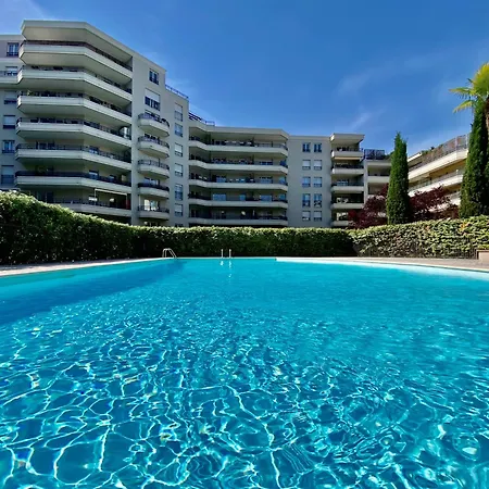 Chic Piscine, Jardin Et Parking, 3 Lyon